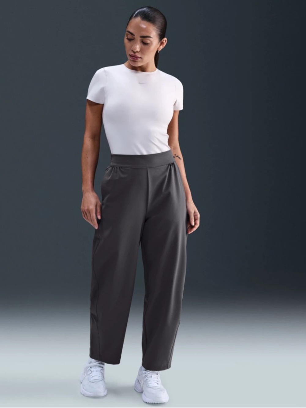 NIKE Women's Dri-FIT High-Waisted Loose Barrel-Leg Pants